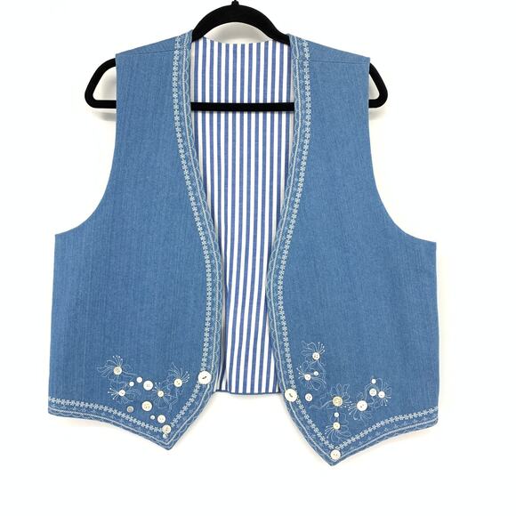 American Vintage Jackets & Blazers - VTG Denim Vest Sz L Embroidered Floral Button Detail Cottagecore Coastal Grandma